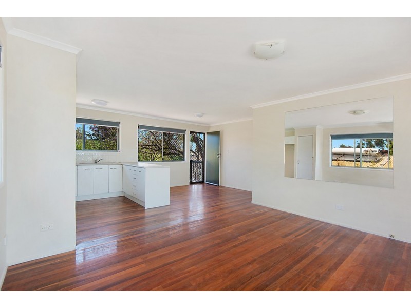 8 Francis Road, Shailer Park QLD 4128