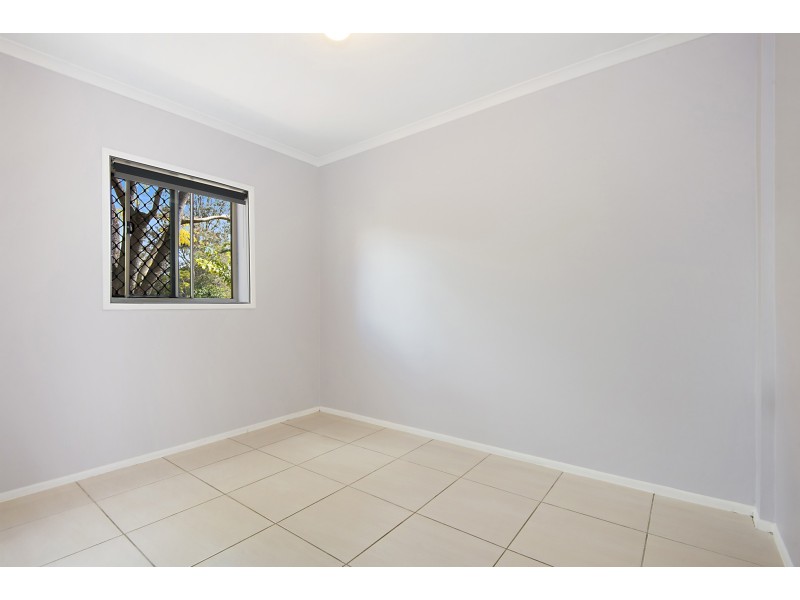 8 Francis Road, Shailer Park QLD 4128