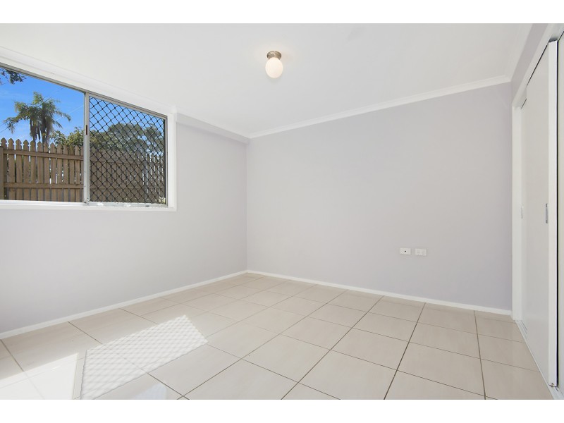 8 Francis Road, Shailer Park QLD 4128