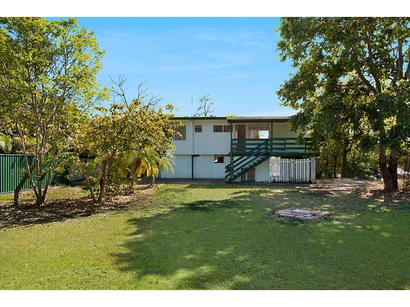 6 Toni Court, Redbank Plains QLD 4301