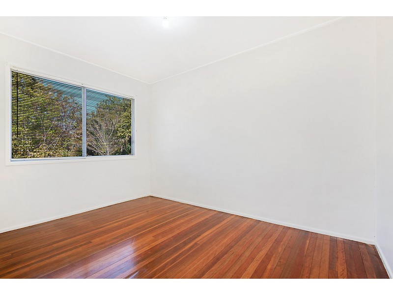 6 Toni Court, Redbank Plains QLD 4301