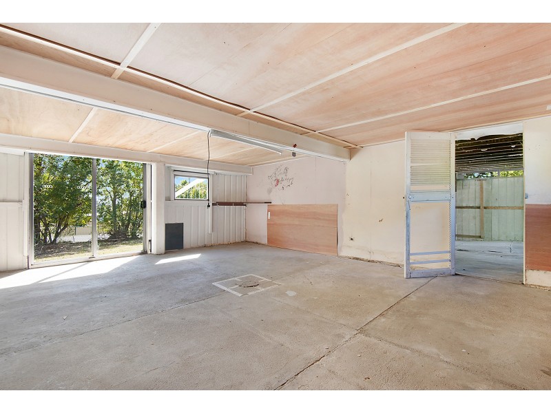 6 Toni Court, Redbank Plains QLD 4301