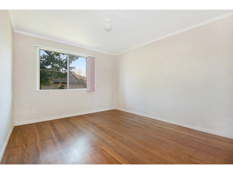 102 Jacaranda Avenue, Logan Central QLD 4114