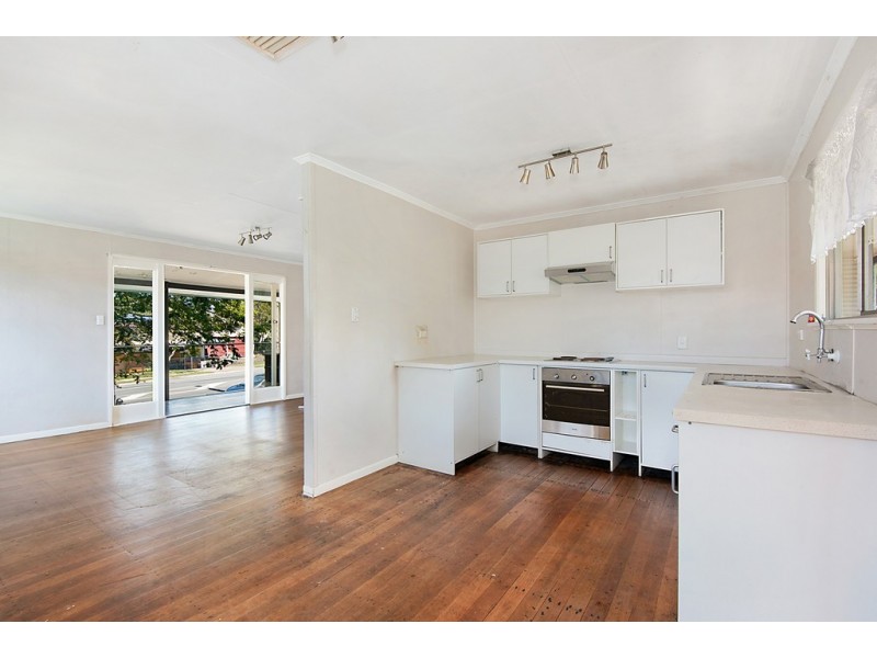 102 Jacaranda Avenue, Logan Central QLD 4114