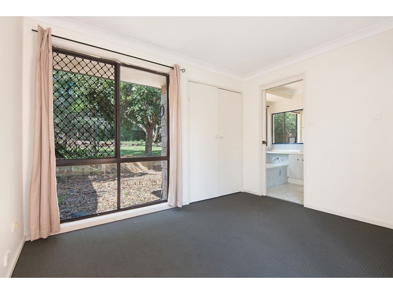 174 Johnson Road, Hillcrest QLD 4118