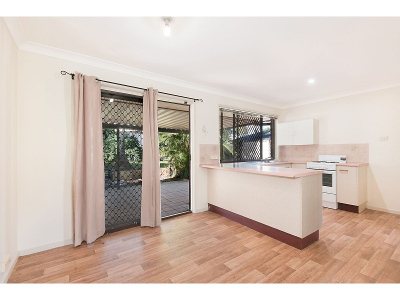 174 Johnson Road, Hillcrest QLD 4118