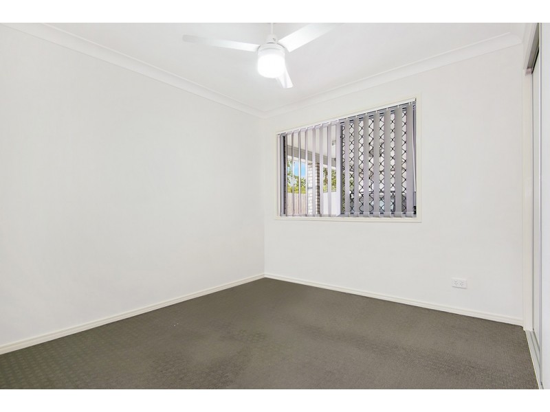 2/4 Bruce Baker Crescent, Crestmead QLD 4132