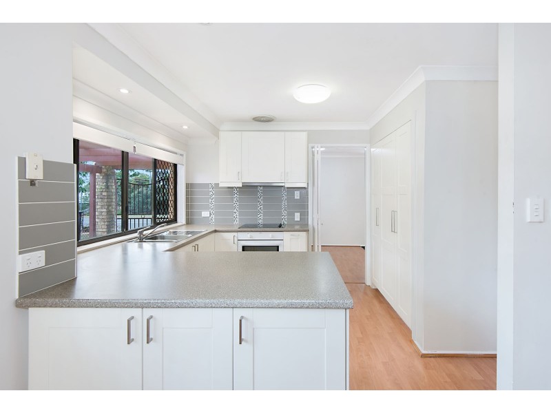 1 Bates Street, Springwood QLD 4127