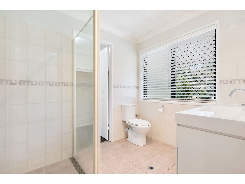 1 Bates Street, Springwood QLD 4127