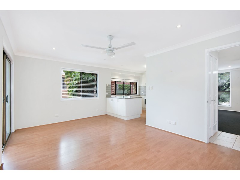 1 Bates Street, Springwood QLD 4127
