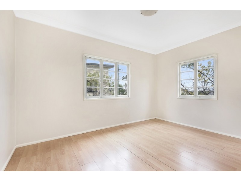 11 Stubbs Road, Woodridge QLD 4114