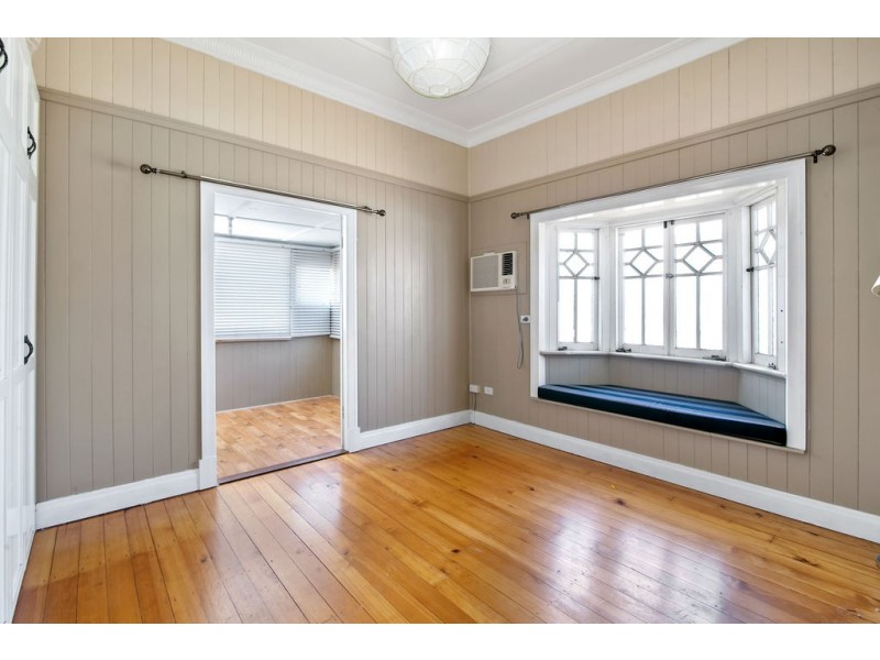 14 Marvin Street, Eastern Heights QLD 4305