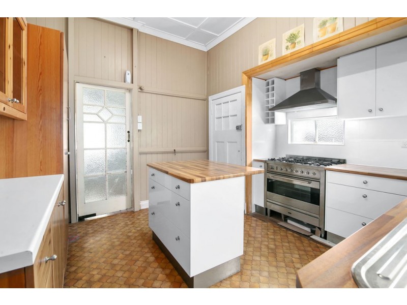 14 Marvin Street, Eastern Heights QLD 4305