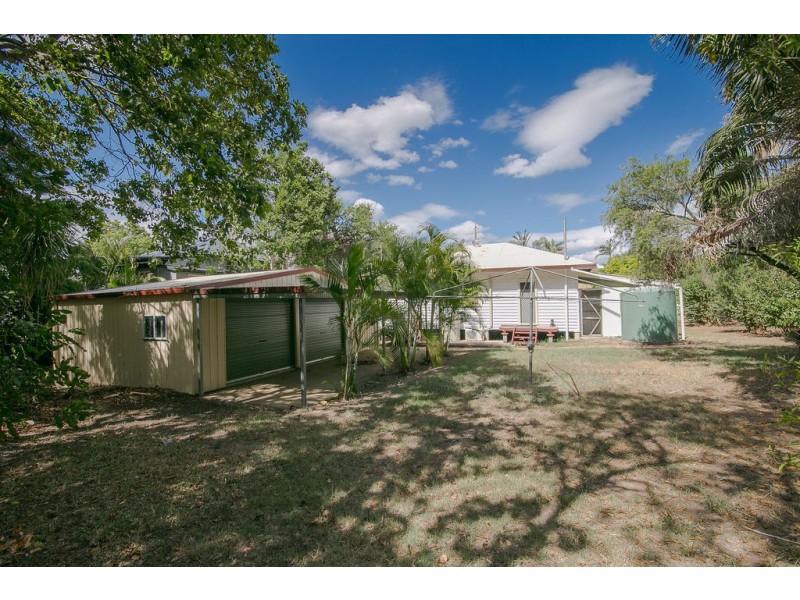 8 Barker Street, Ipswich QLD 4305