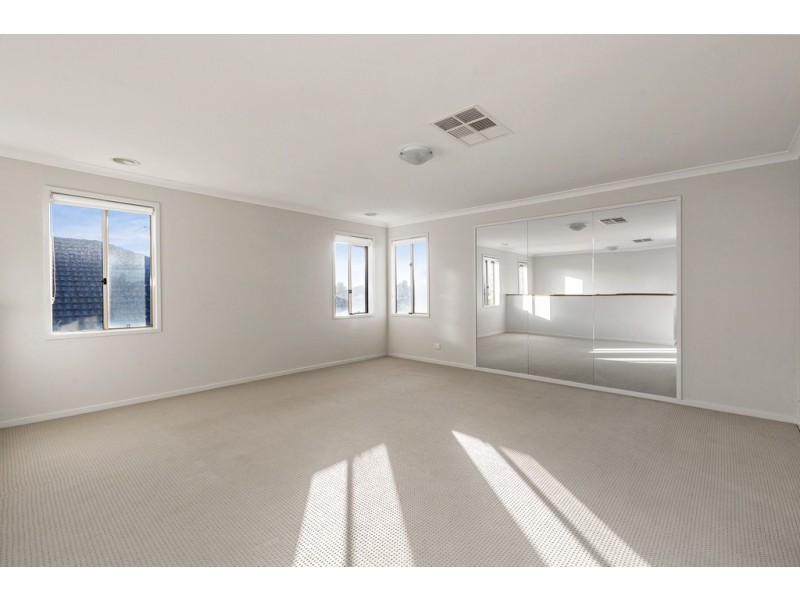 5 Nossal Drive, Point Cook VIC 3030