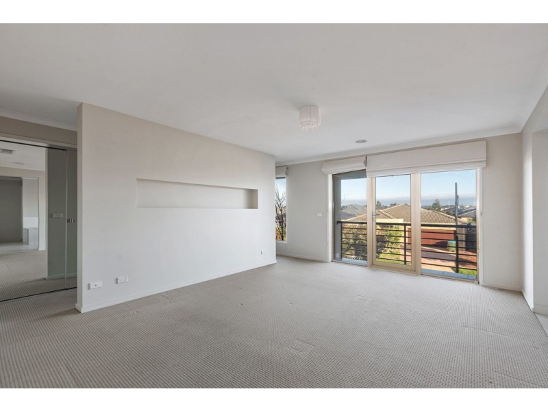 5 Nossal Drive, Point Cook VIC 3030