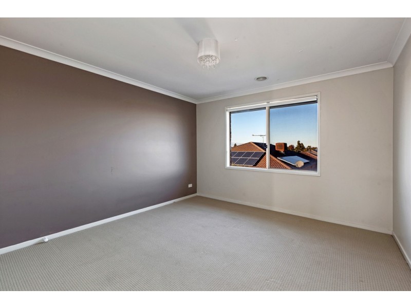 5 Nossal Drive, Point Cook VIC 3030