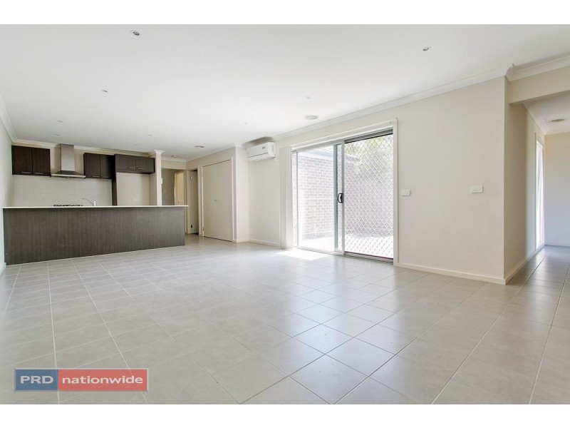 5 Foxall Walk, Point Cook VIC 3030