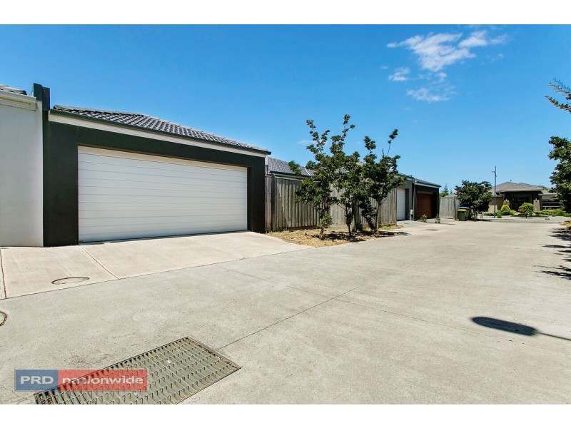 5 Foxall Walk, Point Cook VIC 3030