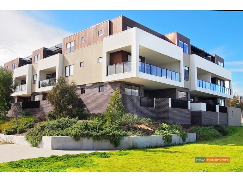 4/2-10 Monckton Place, Caroline Springs VIC 3023