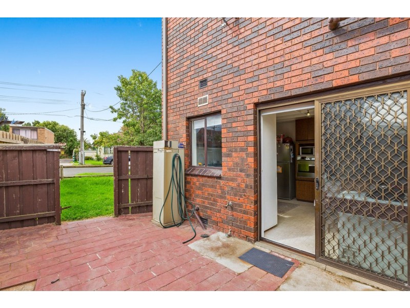 5/9-11 Drummartin Street, Albion VIC 3020