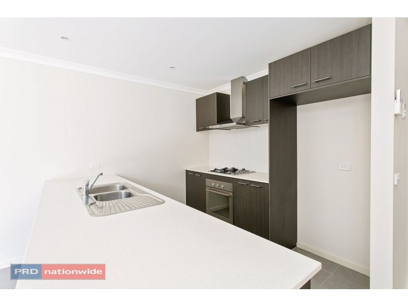 5 Foxall Walk, Point Cook VIC 3030