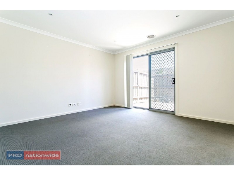 5 Foxall Walk, Point Cook VIC 3030