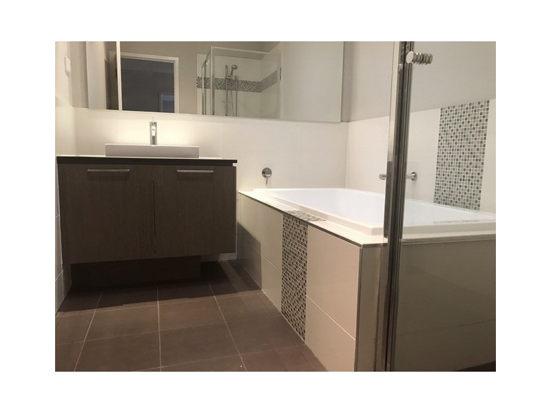 24 Viscosa Road, Brookfield VIC 3338