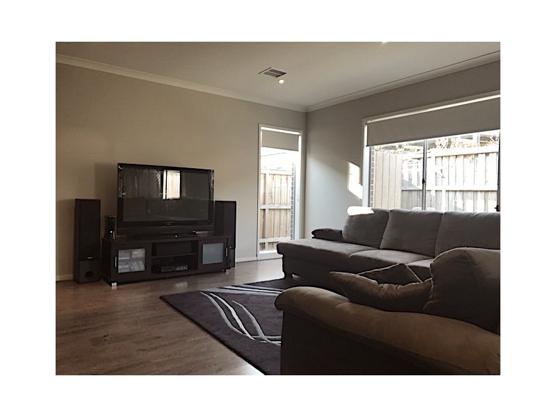 24 Viscosa Road, Brookfield VIC 3338