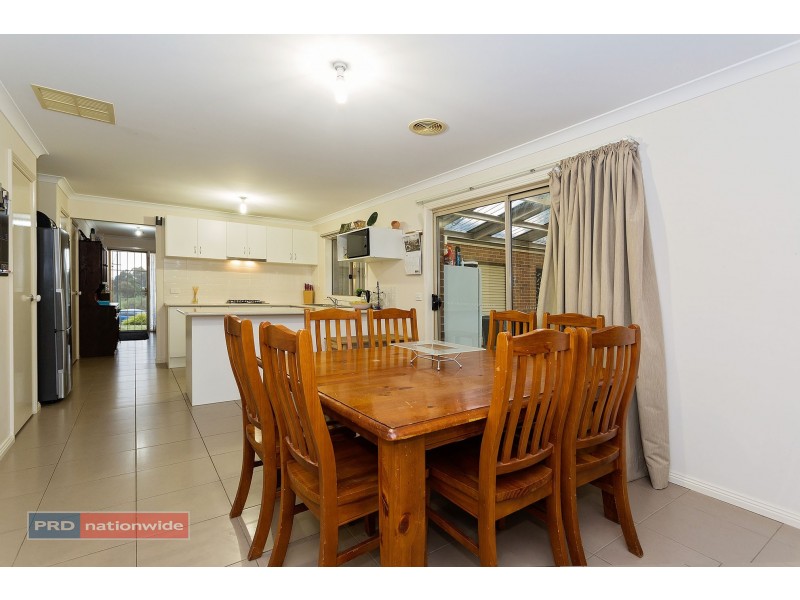 39 Rain Lover Drive, Kurunjang VIC 3337