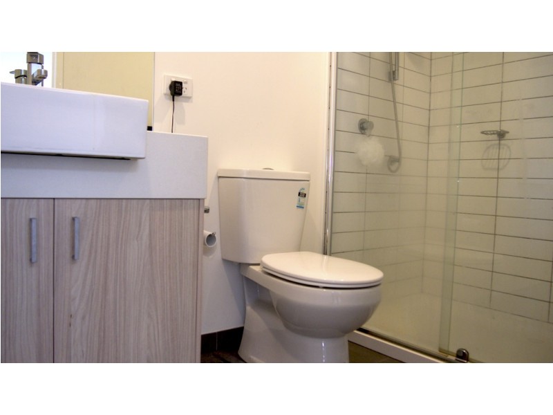 206/20 Bush Boulevard, Mill Park VIC 3082