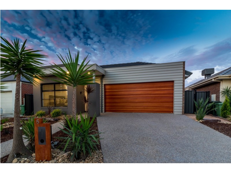 5 Grove Road, Craigieburn VIC 3064