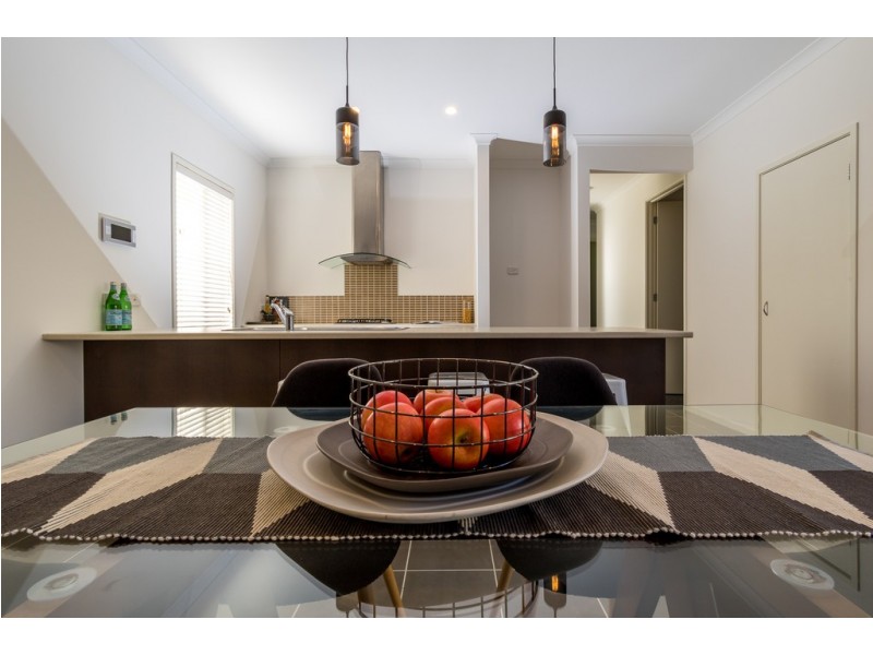 5 Grove Road, Craigieburn VIC 3064
