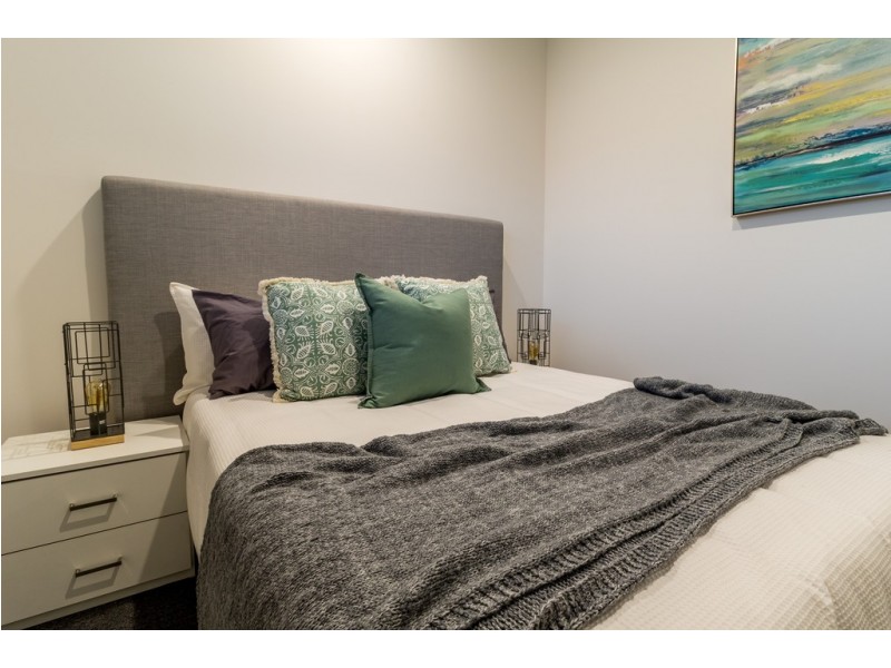 5 Grove Road, Craigieburn VIC 3064