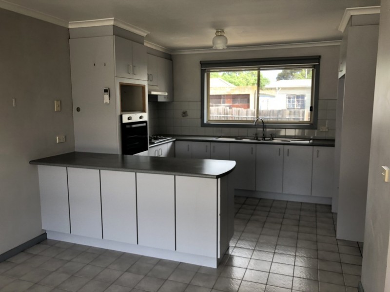 2/1 Thorpe Street, Newport VIC 3015