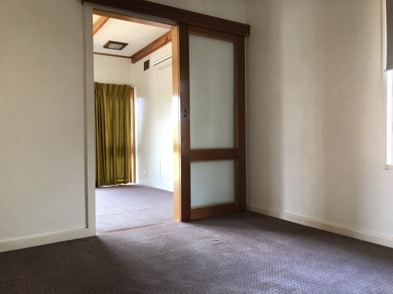 16 Holland Court, Maidstone VIC 3012