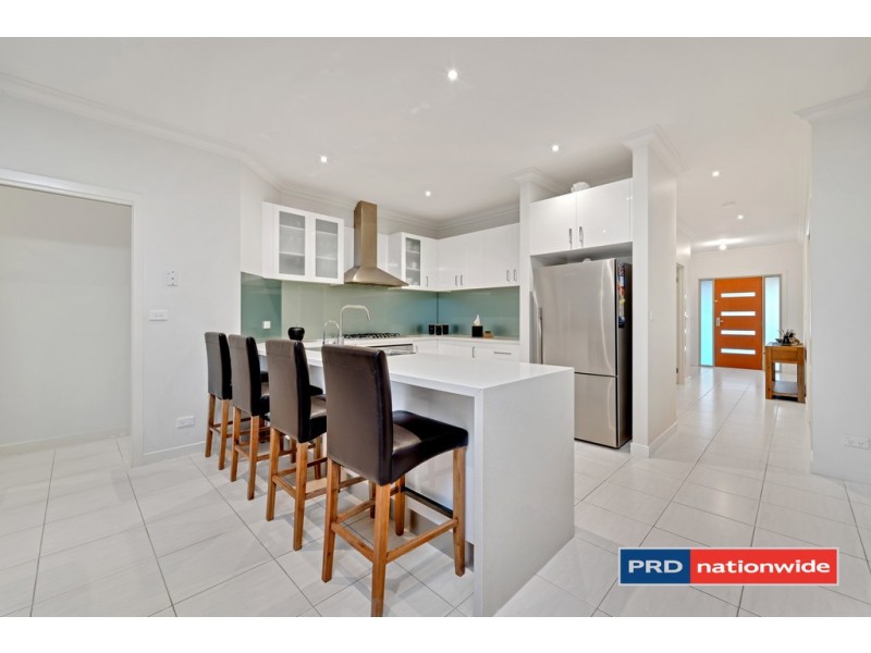 23 Birchgrove Way, Taylors Hill VIC 3037