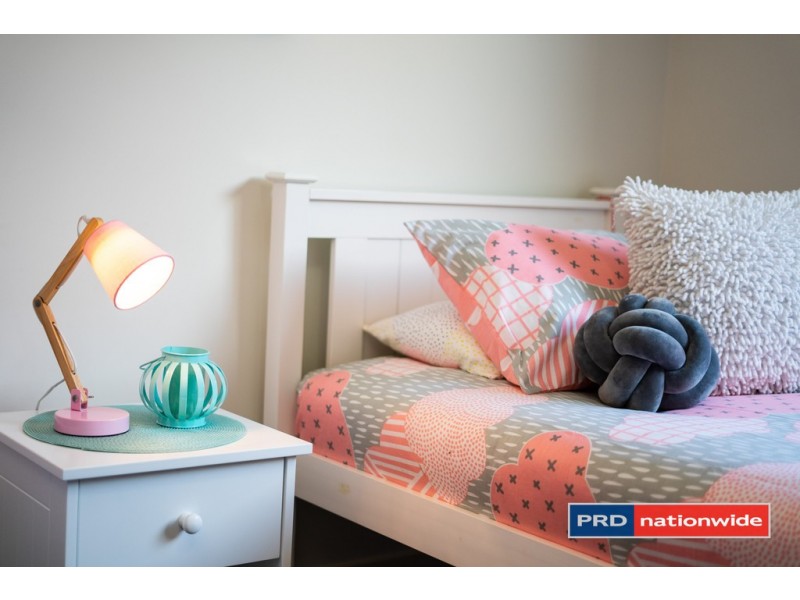 23 Birchgrove Way, Taylors Hill VIC 3037