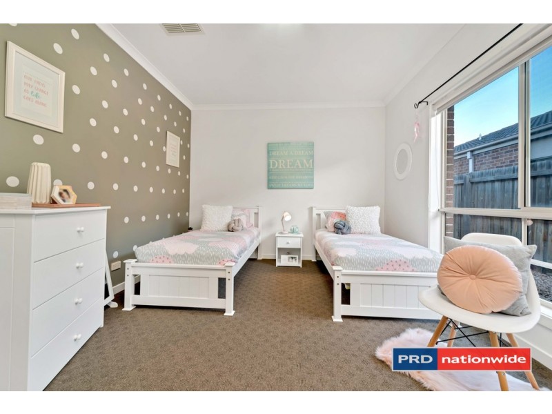 23 Birchgrove Way, Taylors Hill VIC 3037