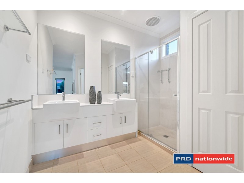 23 Birchgrove Way, Taylors Hill VIC 3037