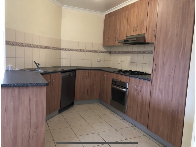 1/11 Palmerston Street, Melton VIC 3337