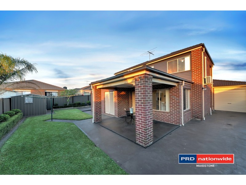 15 Pendragon Crescent, Derrimut VIC 3030