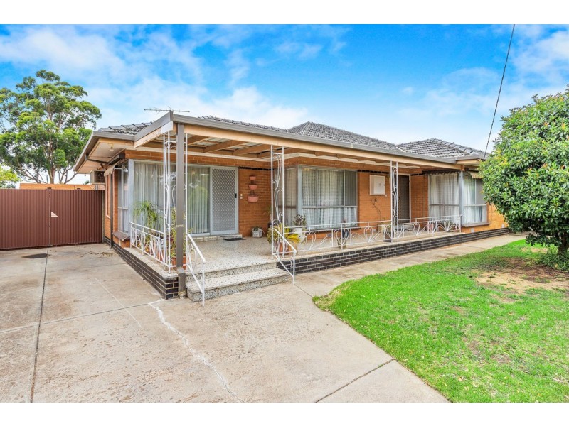 19 Deutgam Street, Werribee VIC 3030