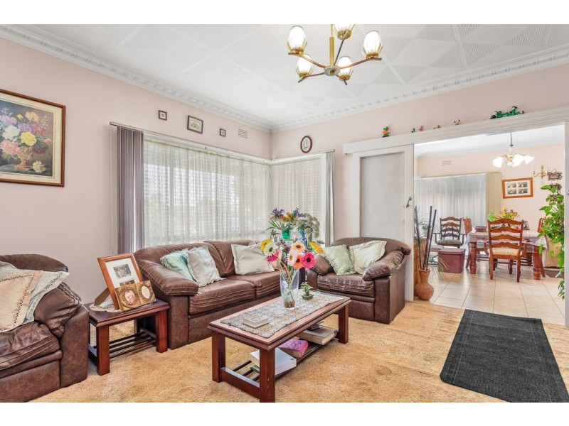 19 Deutgam Street, Werribee VIC 3030