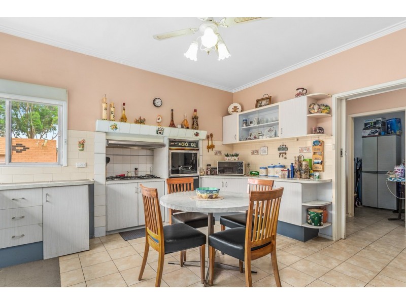 19 Deutgam Street, Werribee VIC 3030