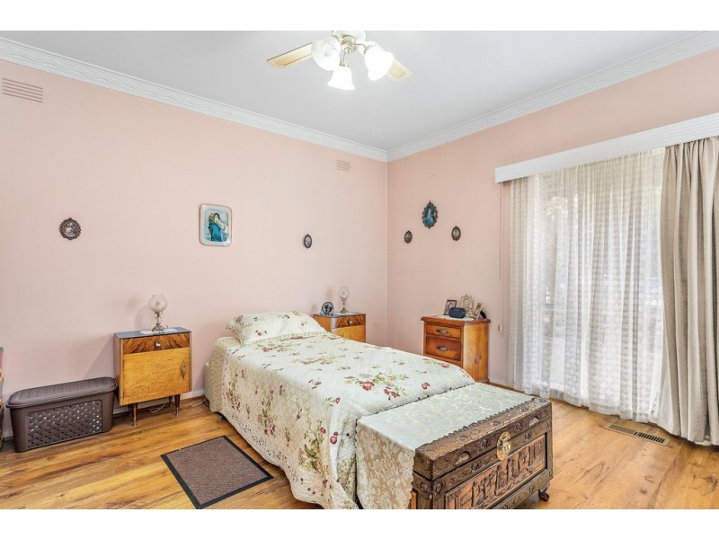 19 Deutgam Street, Werribee VIC 3030