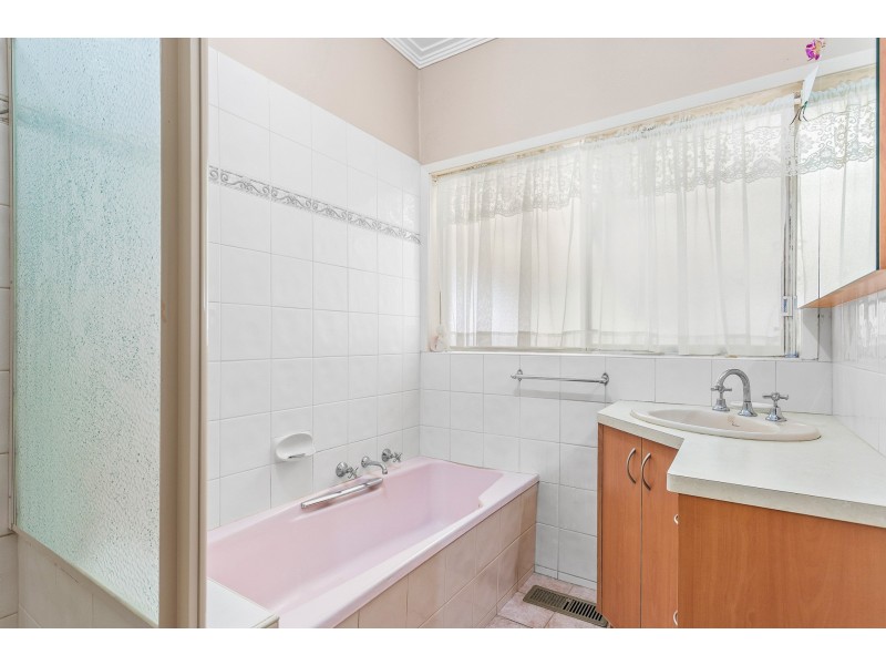 19 Deutgam Street, Werribee VIC 3030