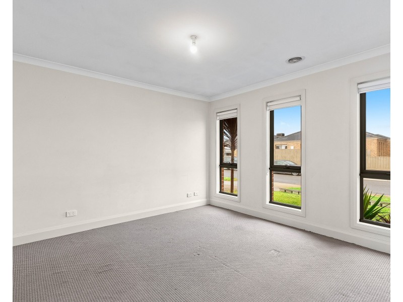 40 Saltbush Crescent, Brookfield VIC 3338