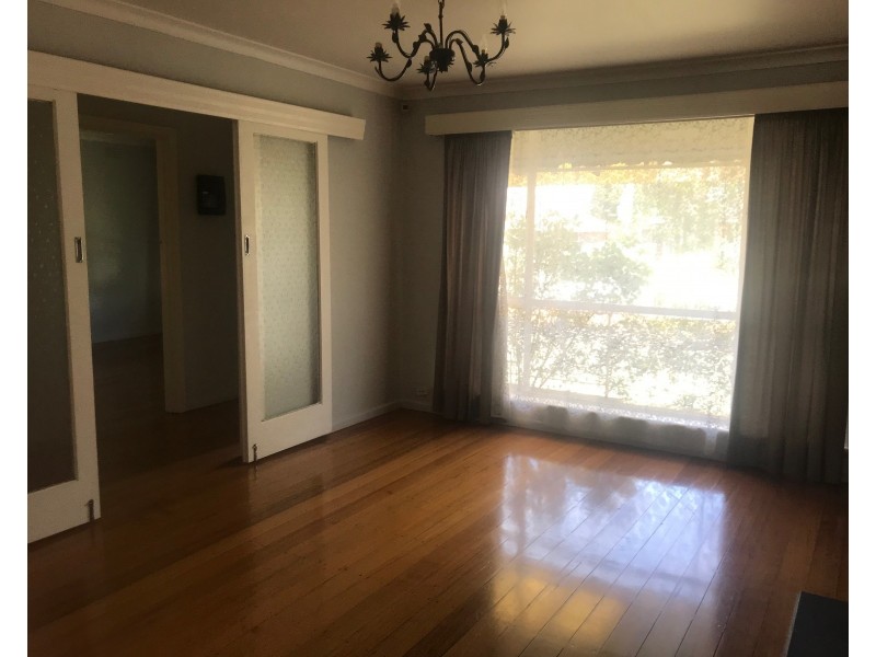 4 Arcade Way, Avondale Heights VIC 3034