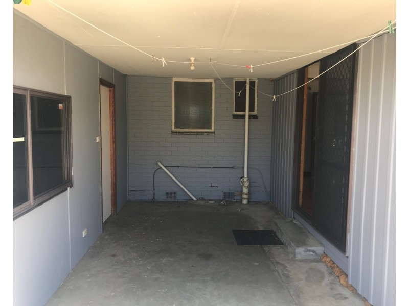 4 Arcade Way, Avondale Heights VIC 3034